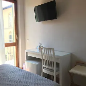 https://gialel-pisa.it-tuscanyhotel.com